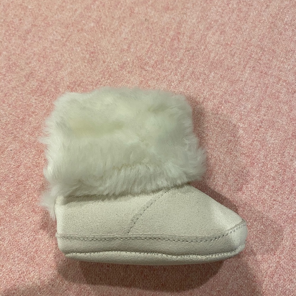 Janie and Jack crib shoes /booties size 1